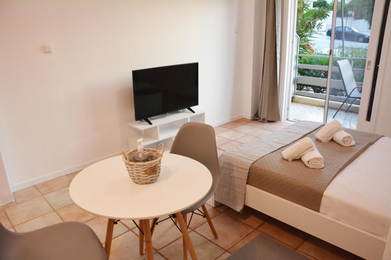 Comfy House In Varkiza ภายนอก รูปภาพ